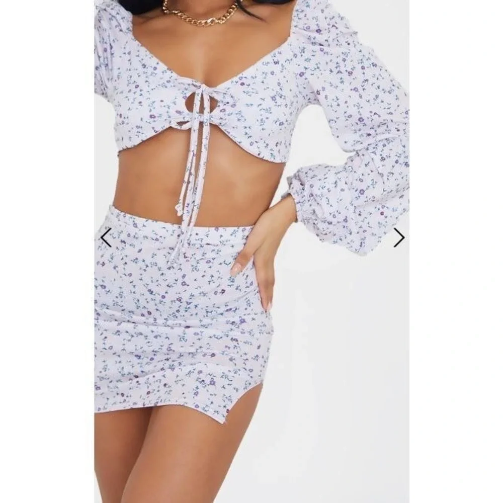 Pretty Little Thing Size 4 Lavender Ditsy‎ Floral Print Crop Top and Mini Skirt